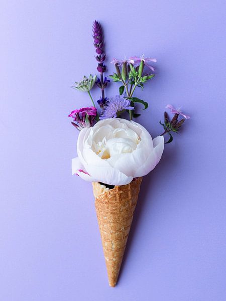 Ein frischer Blumenstrauß von Emma van der Deijl