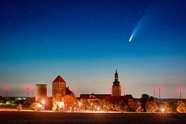 Castle Querfurt with comet Neowise by Martin Wasilewski
