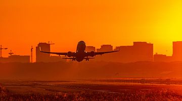 Got up very early to witness the sunrise at Schiphol Airport at the head of the Kaagbaan on a beauti by Jaap van den Berg