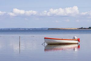 Bateau solitaire dans la baie d'Ærø