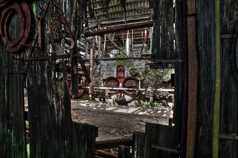 Urbex kleurrijke fabriek industrie van Dyon Koning
