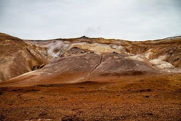 Geothermal area in Iceland: Landmannalaugar by Anne Ponsen