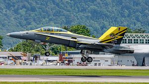Start einer malaysischen F/A-18D Hornet.