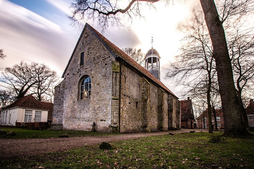 Het Stif,t Weerselo, kerkje. Twente. van Frank Slaghuis