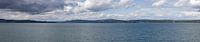 Überlinger Bodensee, panoramisch uitzicht over het meer naar het landschap met het klooster Birnau