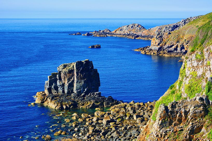 Die malerische Küste von Sark par Gisela Scheffbuch