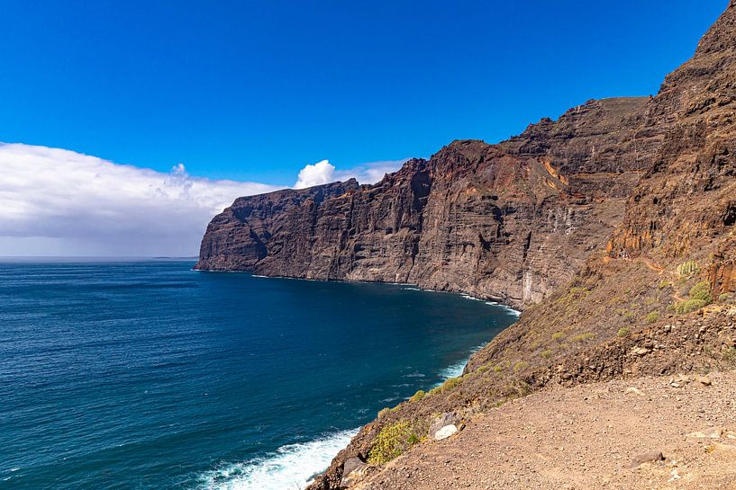 The cliffs Los Gigantes by Alexander Wolff