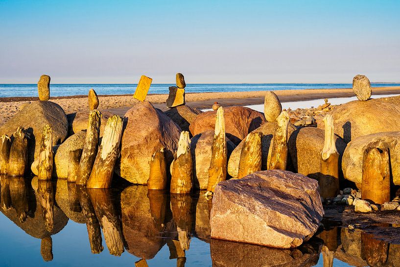 Groynes on shore of the Baltic Sea by Rico Ködder