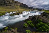 Waterval langs de zuidkust, IJsland van Joep de Groot thumbnail