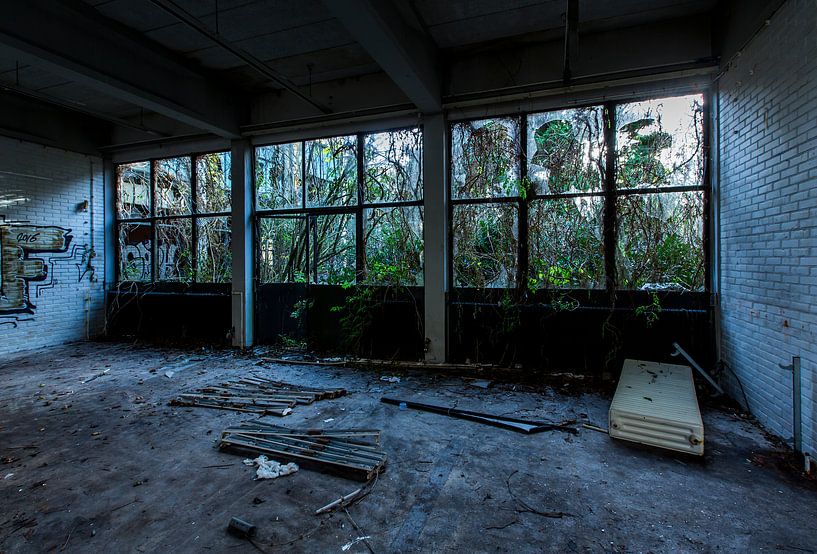 Abandoned building (Netherlands) by Marcel Kerdijk