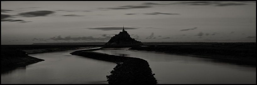 Panorama Le Mont Saint Michel van Henri van Avezaath