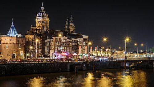 Prins Hendrikkade by Scott McQuaide