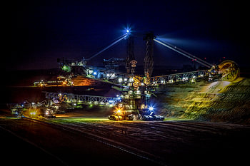 Graafmachine in bruinkoolmijn