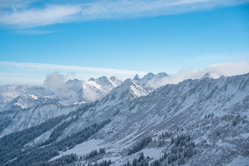 Walmedinger Horn and the Tretachspitze in the background by Leo Schindzielorz
