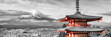 Uniek panoramisch uitzicht op de berg Fuji met Chureito Pagoda | colorkey van Melanie Viola