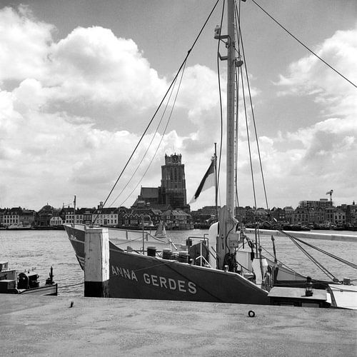 Dordrecht from Zwijndrecht by Dordrecht van Vroeger