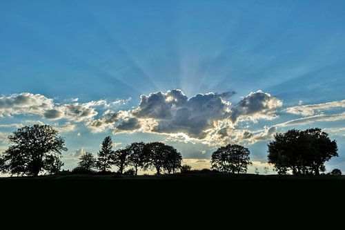 Sun through the clouds