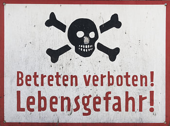 Betreten verboten Lebensgefahr