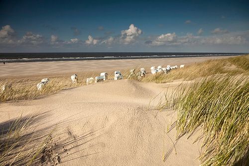 Strandstoelen op het hoofdstrand, Oost-Fries eiland Spiekeroog, Nedersaksen, Duitsland, Europa | Str