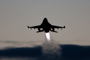 Volkel Air Base night flying operations van Nico van Remmerden