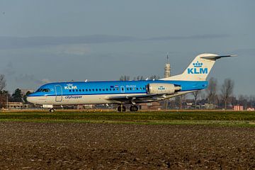 KLM Cityhopper Fokker 70 met registratie PH-KZA.