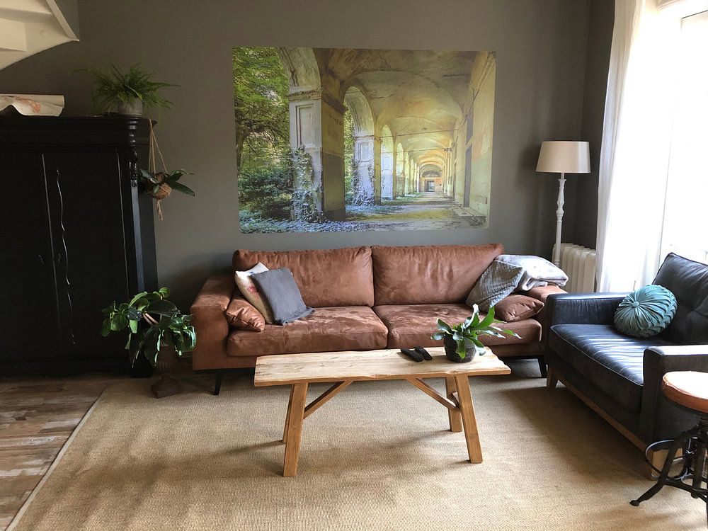 Galerie in ein verlassenes Hospital von Frans Nijland