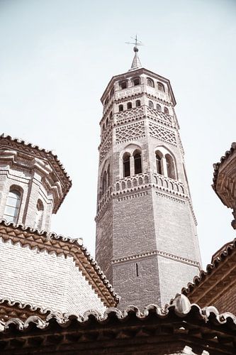 A beautiful cathedral from the 17th century, in Zaragoza. by Fotografia Elegante