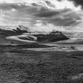 Snowfield Iceland by Martin van Lochem