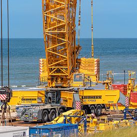 Imposante Liebherr LG 1750 van Adrighem Kraanverhuur. van Jaap van den Berg