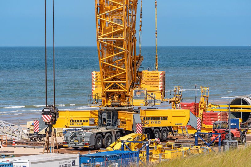 Impressive Liebherr LG 1750 from Adrighem Kraanverhuur. by Jaap van den Berg