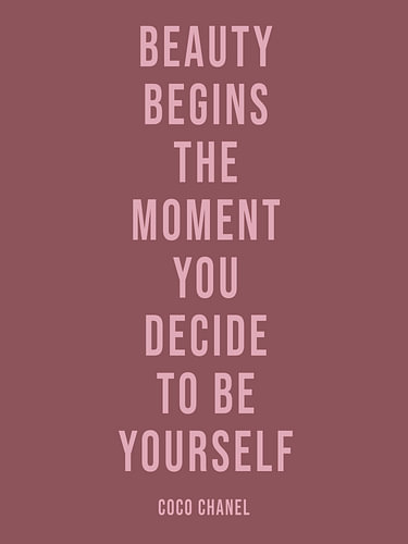 Beauty Begins Quote Poster – Oudroze en Mauve Wanddecoratie | Inspirerende Tekstkunst