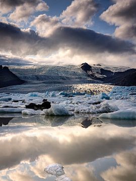 Fjallsjökull-Gletscher und Fjallsárlón-Gletschersee, Island von Eddy Westdijk