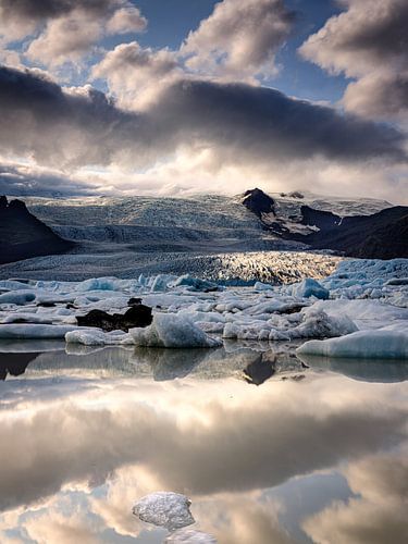 Fjallsjökull-gletsjer en het Fjallsárlón-gletsjermeer, IJsland