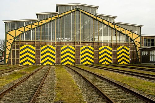Historische loods voor locomotieven Roosendaal van Willem Laros | Reis- en landschapsfotografie