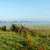 Nederlands polder landschap in de zomer. van Eyesmile Photography