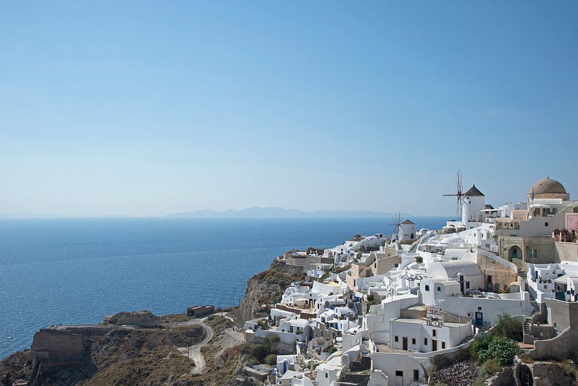 Witte huisjes op Oia Santorini van Barbara Brolsma