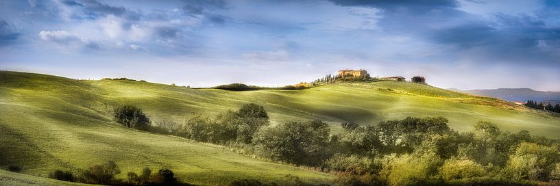 Green Panorama Hilly landscape in Tuscany by Voss Fine Art Fotografie