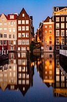 Amsterdam | Damrak, zicht op Guldenhandsteeg