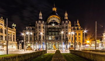 Centraal Station Antwerpen by Vincent Baart