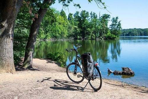 Met de fiets op het strand