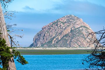 Morro Rock ingelijst van Joseph S Giacalone Photography