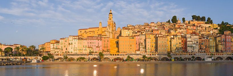 Menton an der Côte d'Azur. von Ralph Rozema