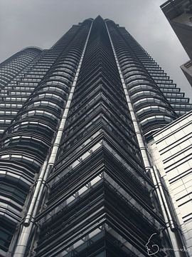 Petronas-Zwillingsturm - Malaysia von Guido Heijnen