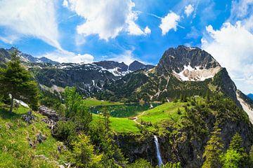 Lac inférieur Geisalpsee des Hautes-Alpes d'Allgäu sur Raphotography