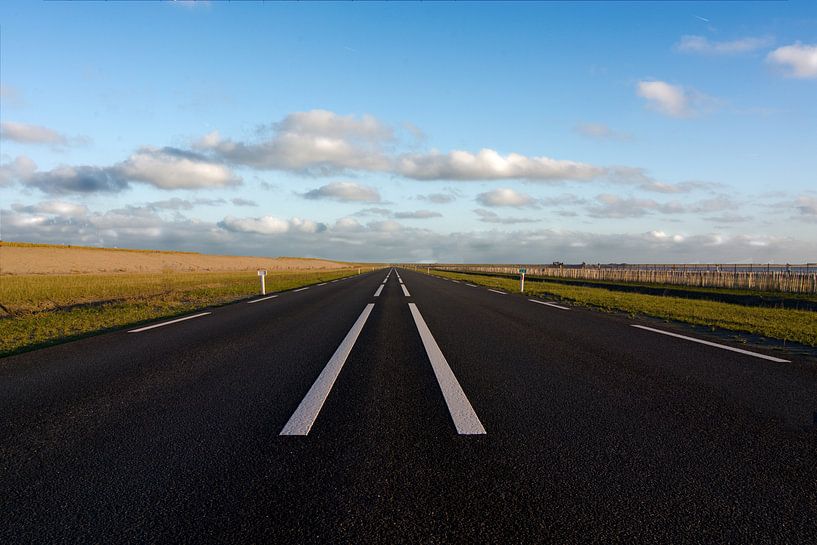 Way to the horizon by Etienne Rijsdijk