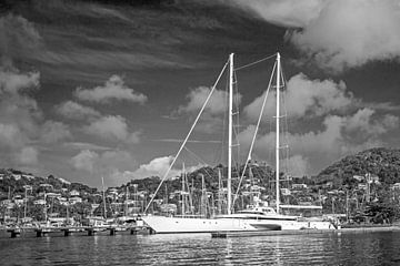 In de haven van St. George - Grenada / Caribisch gebied (zwart-wit)