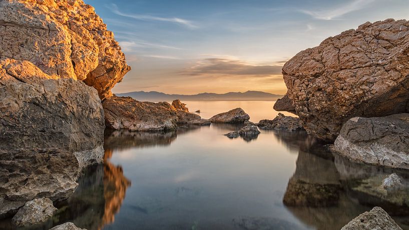 Zonsopgang tussen de rotsen van B-Pure Photography