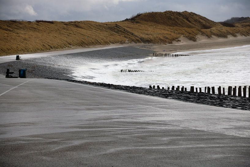 Storm aan zee by Wendy Hilberath
