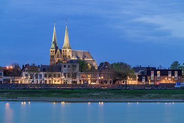 Bergkerk Deventer in the blue hour by Meindert Marinus
