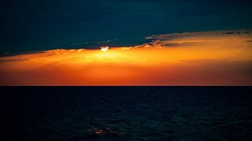 Zonsondergang boven de Adriatische Zee van ArtshotsByZOD